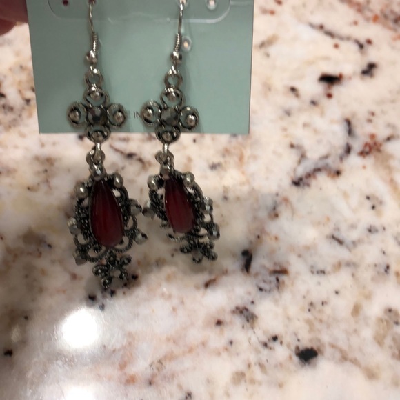 Red and silver champagne earrings - Picture 2 of 3